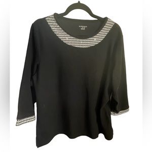 Allison Daley Black with houndstooth trim Sweater - XL